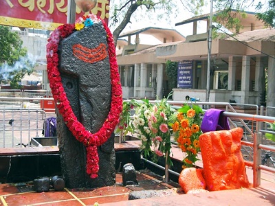 shirdi to shani shingnapur cab booking